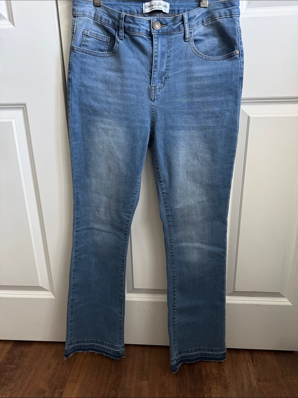 Casual Light Blue Straight-Leg Women's Jeans